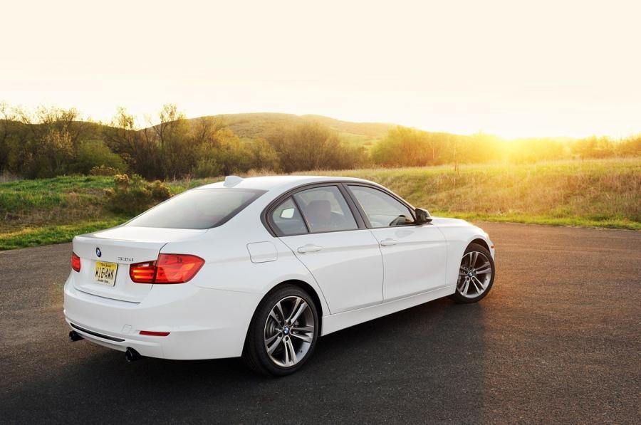  BMW 335i 2012 года  (фото 17 из 61)